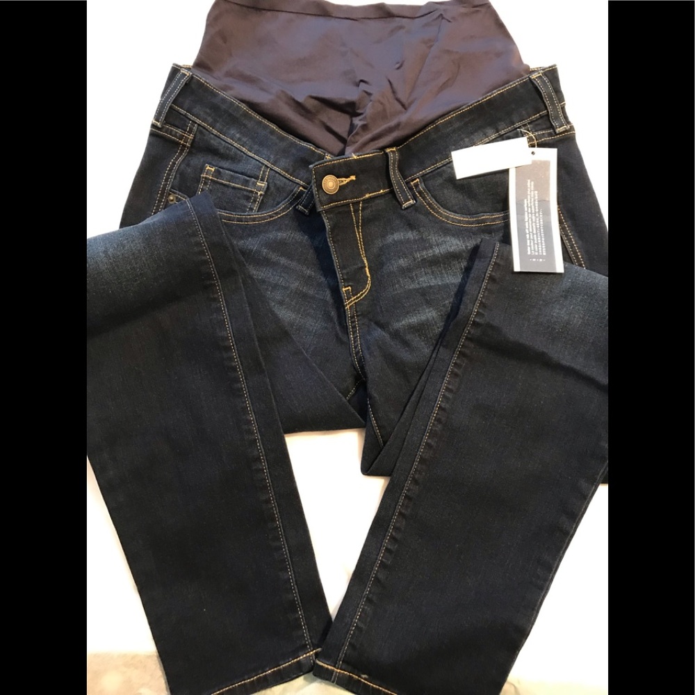 Old Navy Maternity jeans BNIP